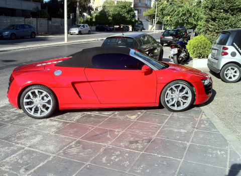 Audi R8 Spyder. Εγκατάσταση Blinder laser Jamer και TV Tuner Mpeg 4